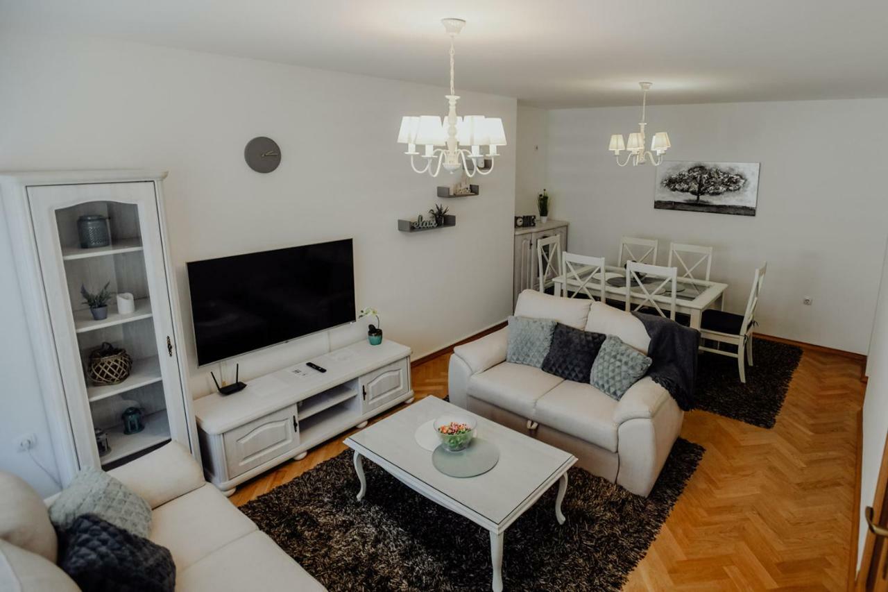 Apartman M5 Ðakovo Exterior foto